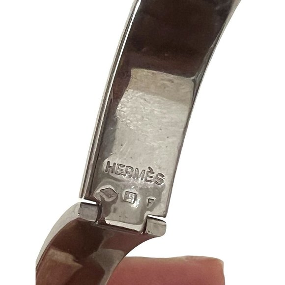 HERMES Clic H: Silver Metal & "H" Logo, Bangle #1267 - Picture 8 of 9